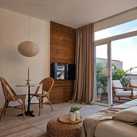 Sunset Oasis Of Gigantes